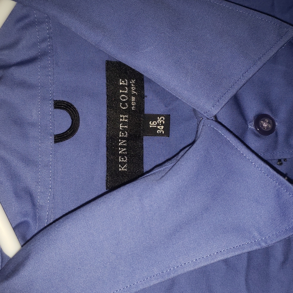Kenneth Cole button down (L1) - Picture 2 of 2